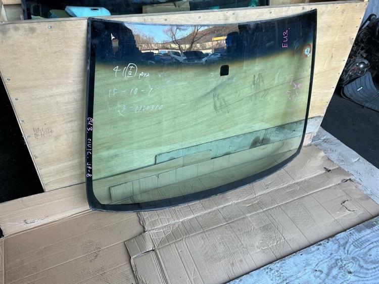 Лобовое стекло Хонда Цивик в Оренбурге 236512