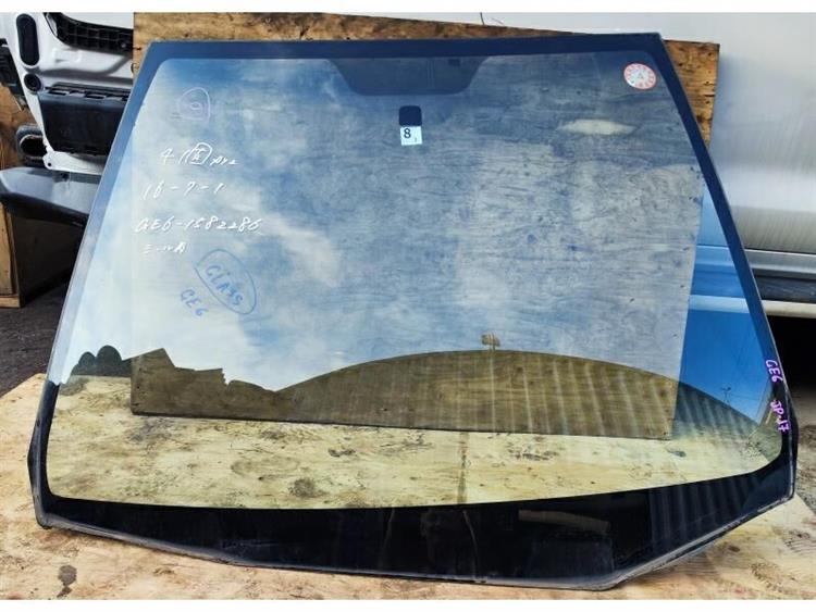 Лобовое стекло Хонда Фит в Оренбурге 255791